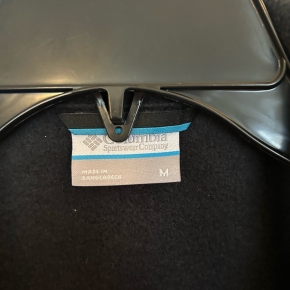 NWT men's Columbia fleece zip vest in black - Picture 7 of 7